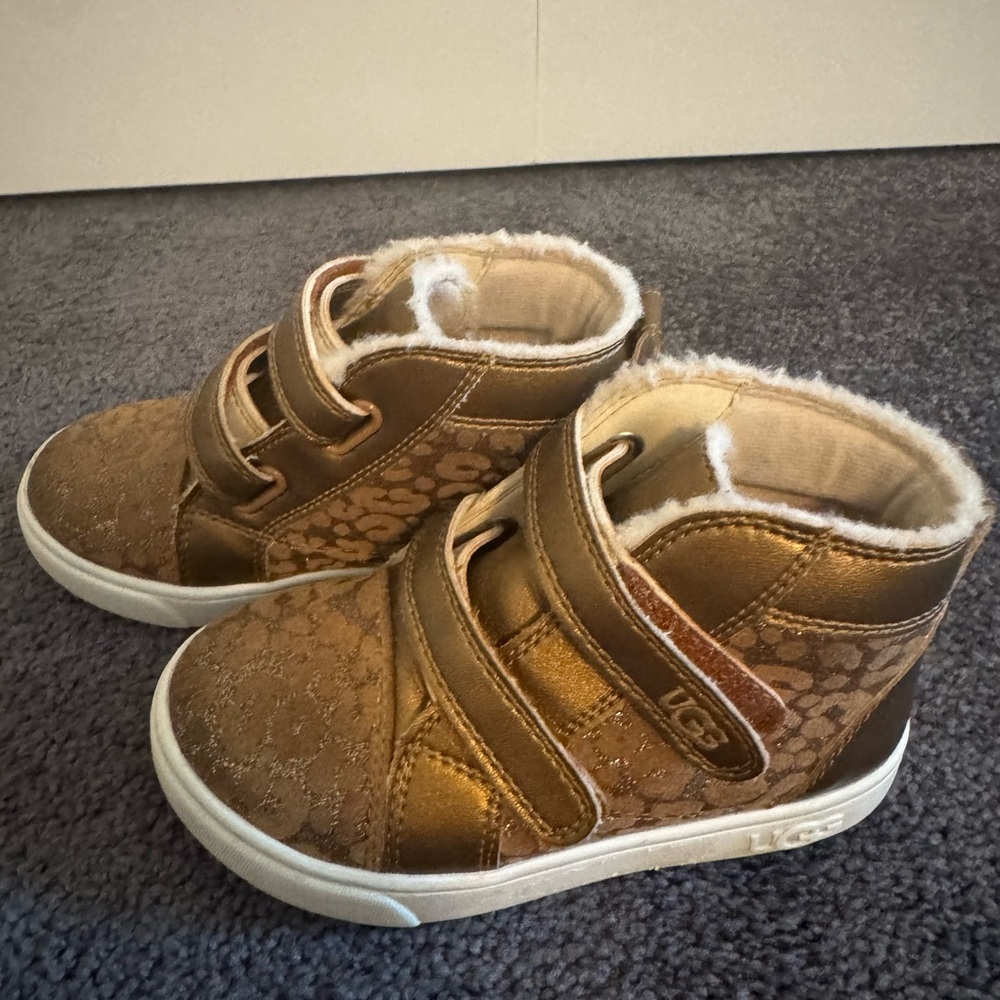 UGG Kids Shimmering Gold Sneakers